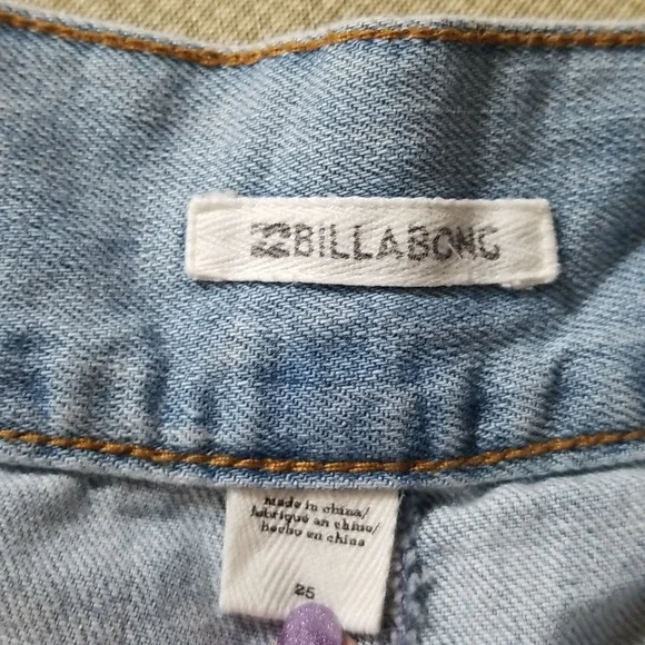 💙 Billabong Bellbottom Jeans 💙 - Picture 5 of 8